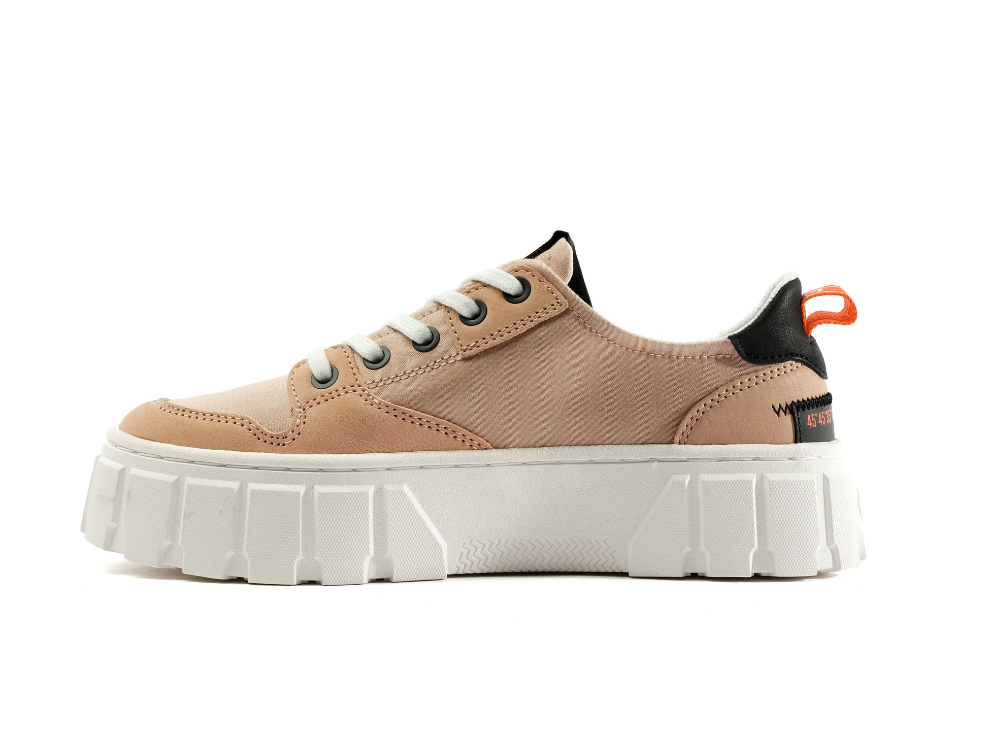 PALLATOWER LO Sneakers